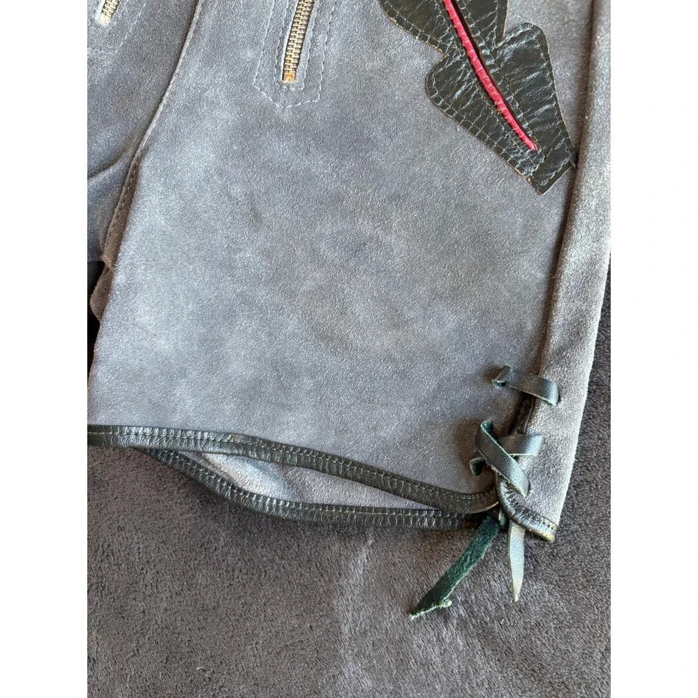 VTG 1970's Gray Suede Lenderhosen Shorts‎ 22